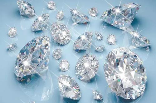 钻石的颜色应该选哪个等级的？
